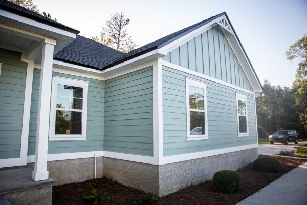 Cost of Board Siding Repair in Elk Grove